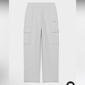 NWOT Aritzia TNA cozy Fleece Mega Cargo Sweatpant cairo XS